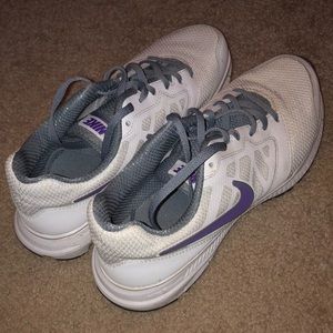Nike tennis shoes